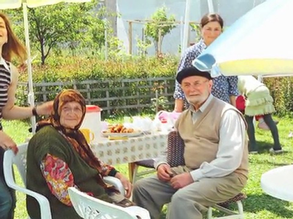 Ferhat AKIN - ANNELER