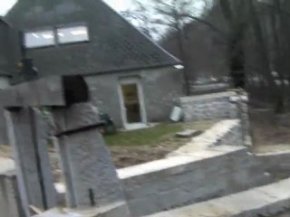 l'architecte explique la rénovation du moulin