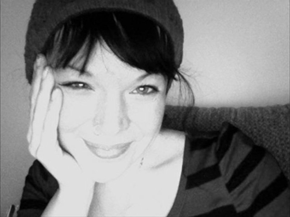 Hallelujah documentary - Allison Crowe + w. BBC Radio 2's Guy Garvey