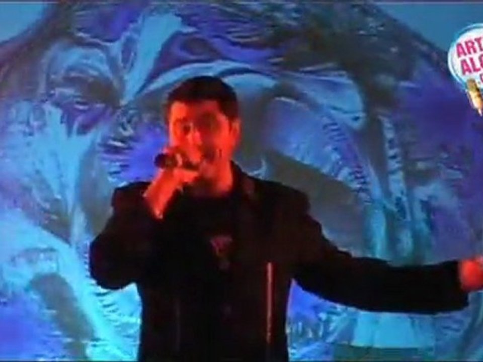 Nauzad Sadry - America Mein India