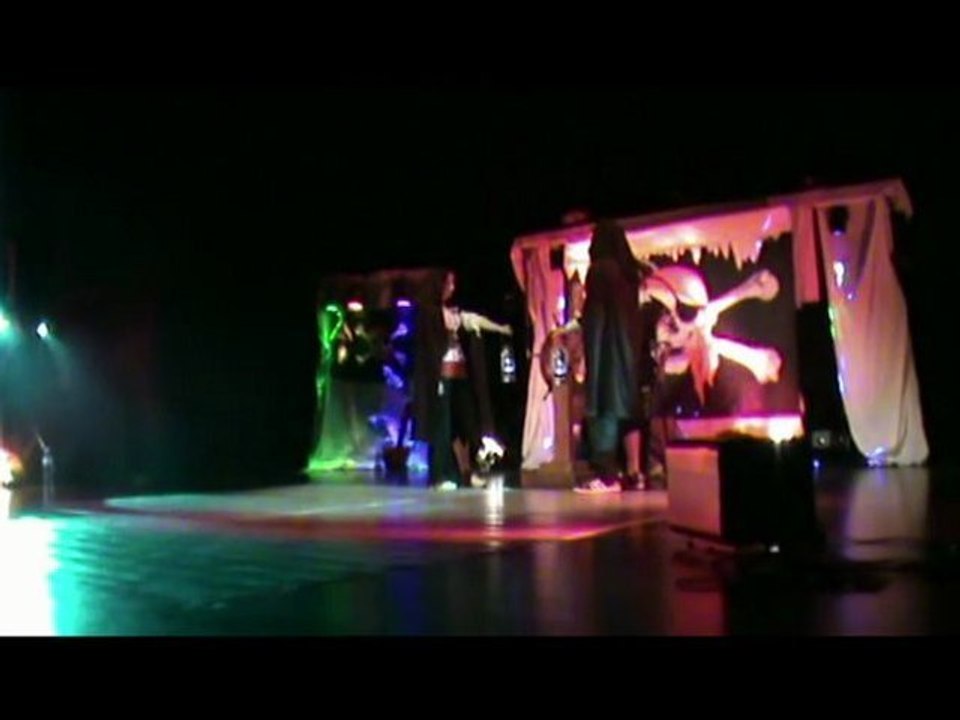 Show Unique Landerneau salle  le family Acrimonie & Anima'niak  Bretagne FINISTERE 2012