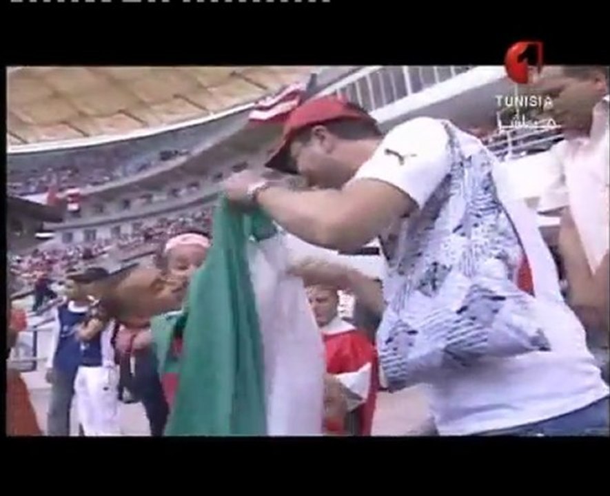 HISTOIRE DE ABDELHAK BEN CHIKHA AVEC LE FOOTBALL