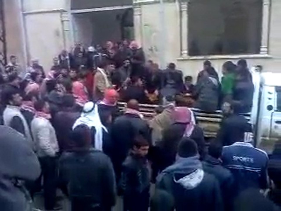 فري برس   حماة   كفرنبودة   تشييع الشهيدة أميرة الحسينو 25 1 2012