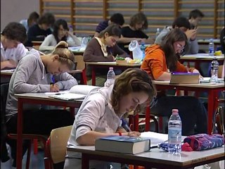 NOTTE PRIMA DEGLI ESAMI