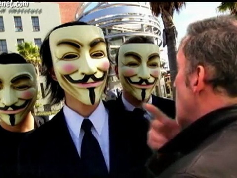 Trois anonymous sous les verrous