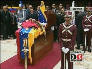 Chávez habla en misa a Carlos Escarrá