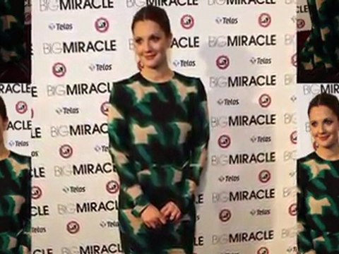 Drew Barrymore Shows Off Fiance & Ring