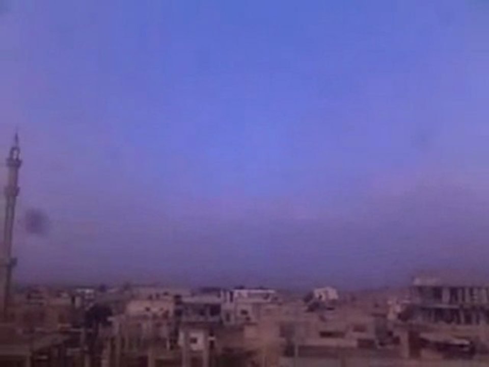 فري برس   درعا   خربة غزالة اطلاق نار كثيف اثر اشتباكات بين الجيش الاسدي والجيش الحر البطل 26 1 2012 ج3