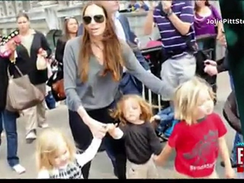 Jolie-Pitt TV News - Jan. 25, 2012