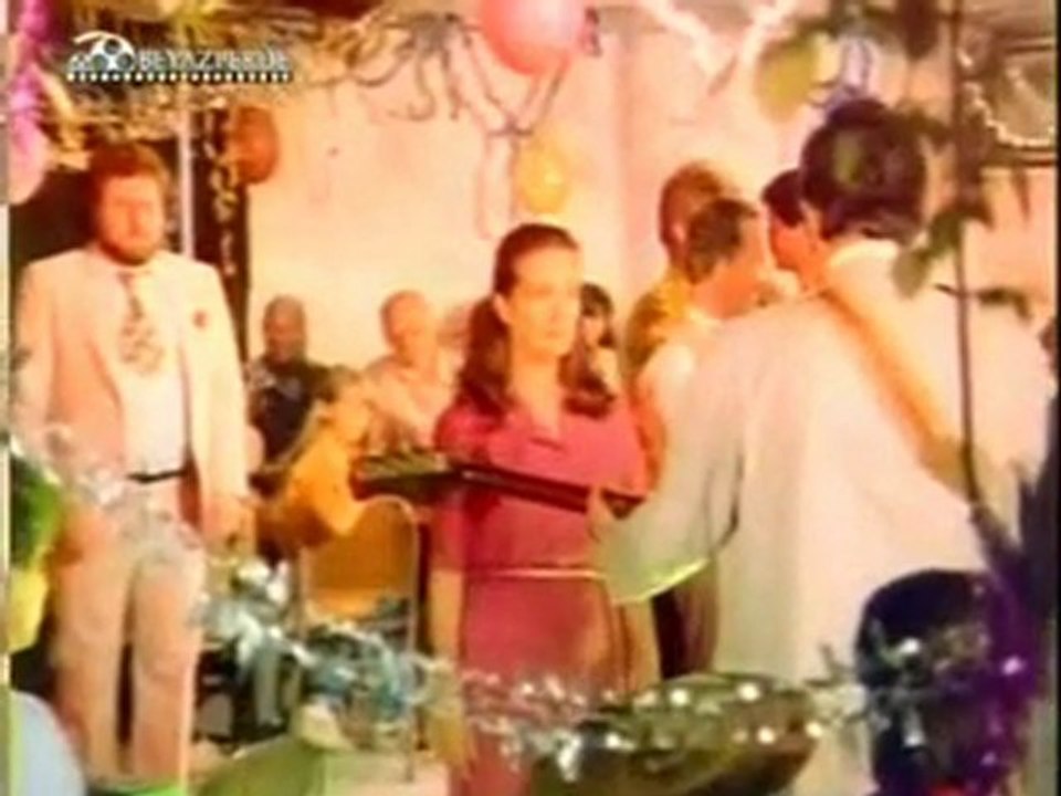 Ahmet Kaya tezgahtar Nebahat hazırlayan Serbülent Öztürk