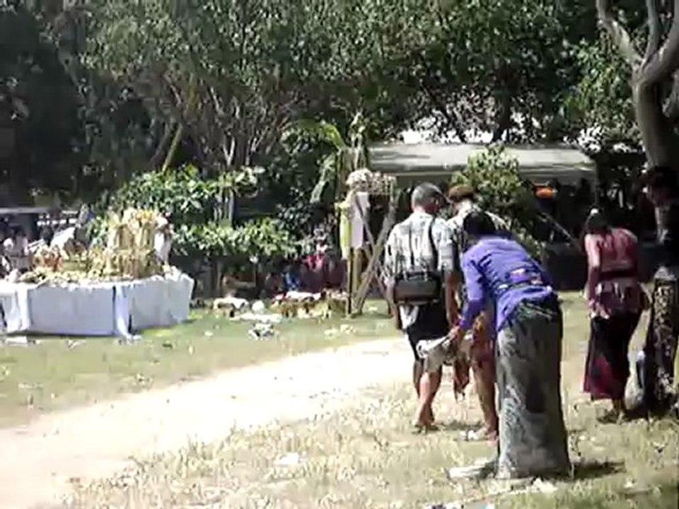 Verbrennungszermonie auf der Insel Bali Indonesien