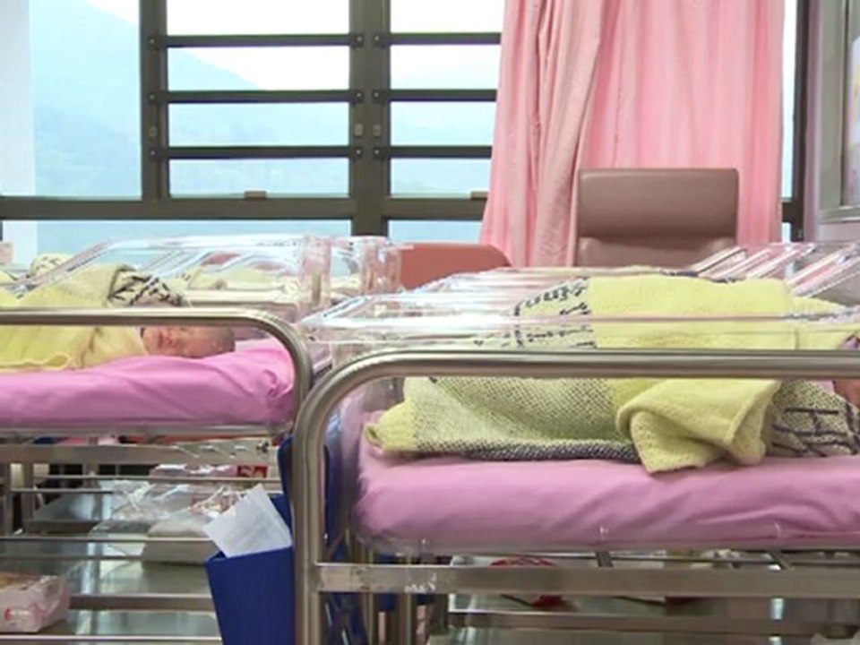 A Hong Kong, le cauchemar des futures mères de 'bébé dragon'