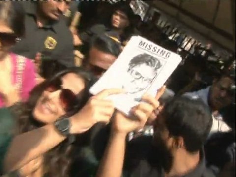 Vidya Balan Hunts For Her Missing Hubby Arnab Bagchi Happily - Bollywood Events