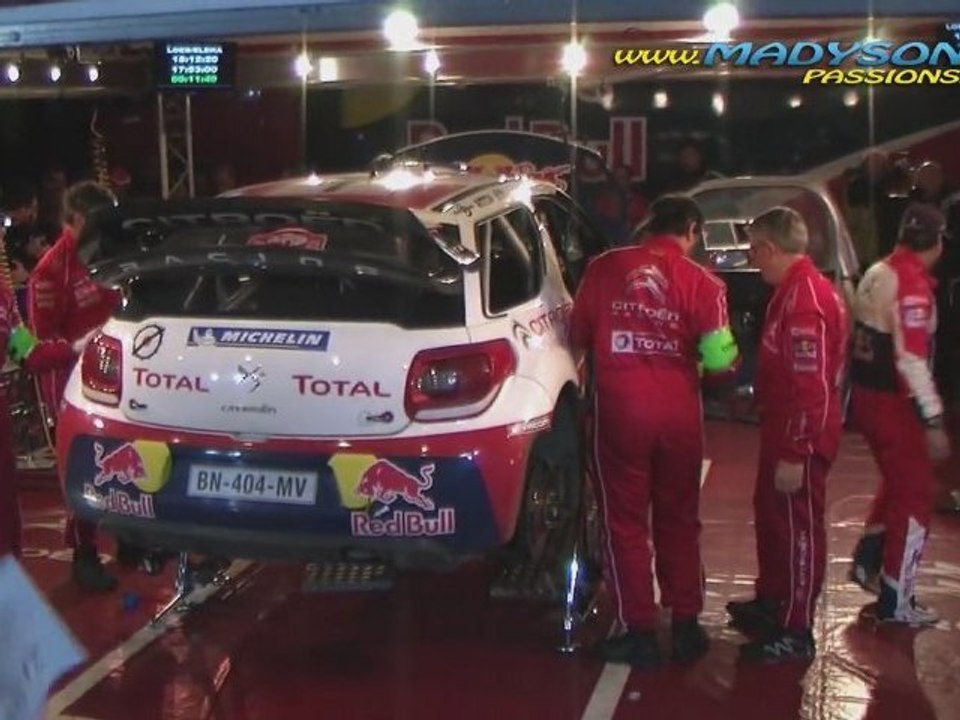 Rallye de Monté Carlo 2012: Sébastien Loeb au parc d'assistance à Monaco