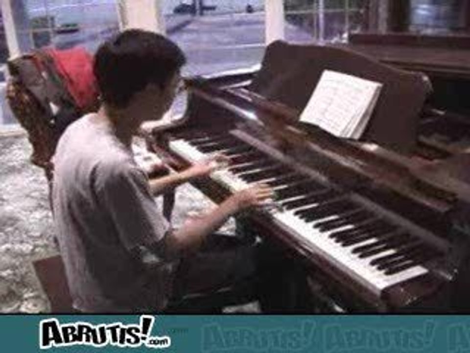 Mario en version piano (magnifique)
