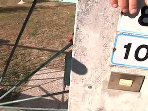 scivola in un fossato muore anziana