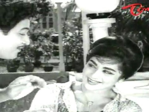 Nenante Nene Songs - Oke Oka Gulaabikai - Krishna - Kanchana