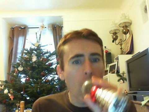 Wiwi égratigne slow slow d'Ayo