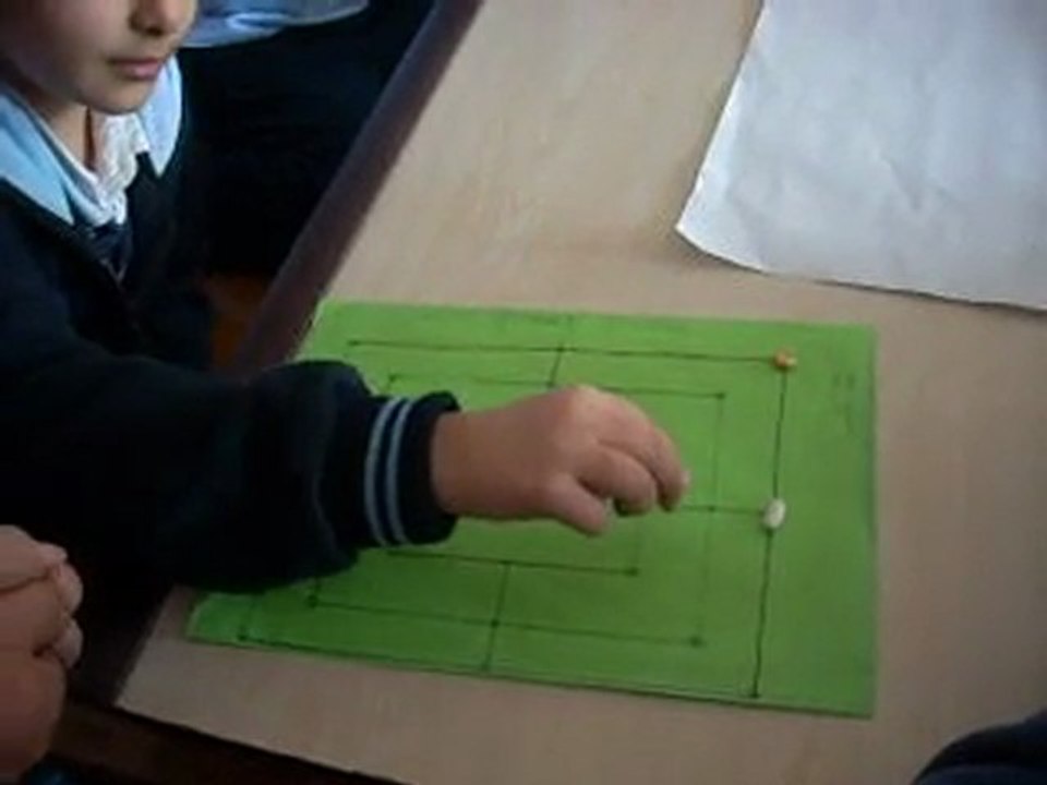 DÜZ OYUNU  ''9 taş oyunu '' ''zeka geliştiren oyun''  ''çenesuyu i.ö. okulu''