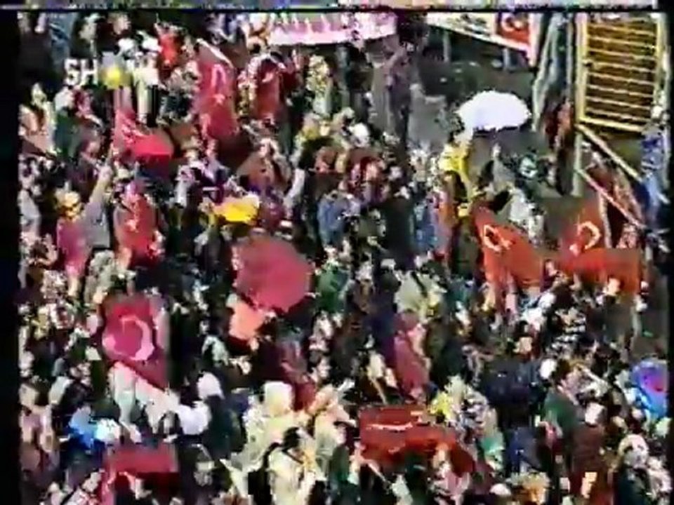 İlker Yasin Şapka Çıkaracaksınız Şapka!