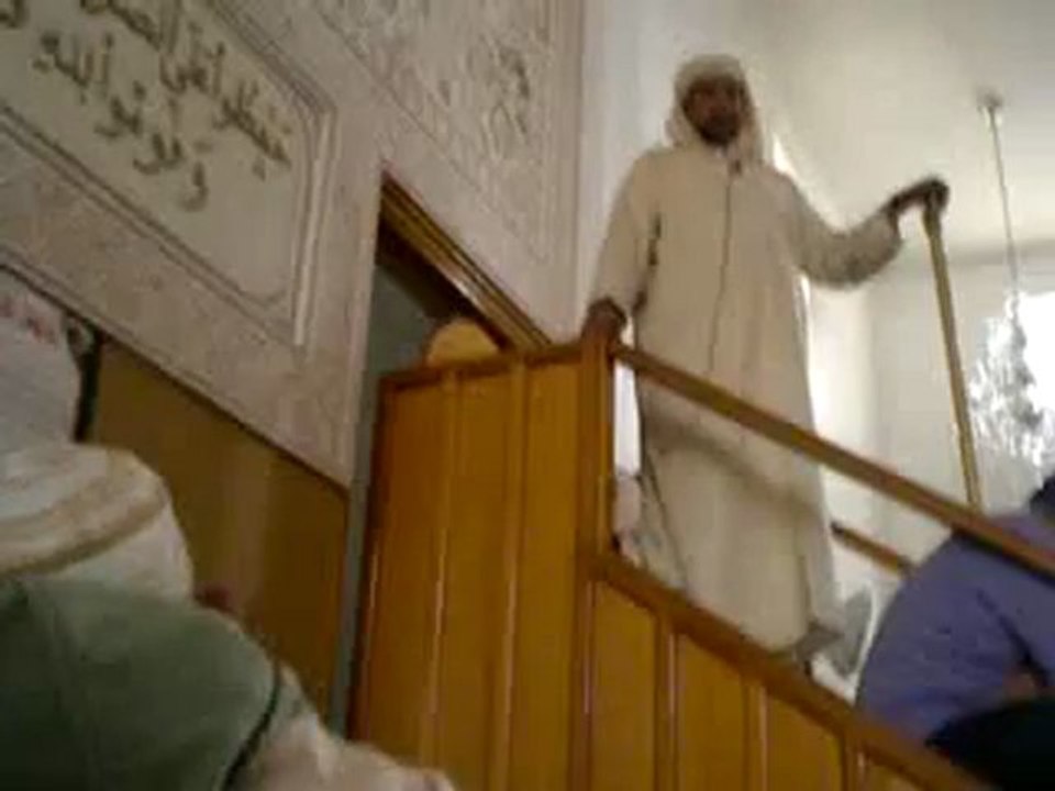 الدكتور عزالدين مناري رســــــــــالـــــة إلــــــــــــى الشبــــــــاب خطبة جمعة بمسجد النور ـ الجديدة ـ عنوان الخطبة : معاذ بن جبل رض