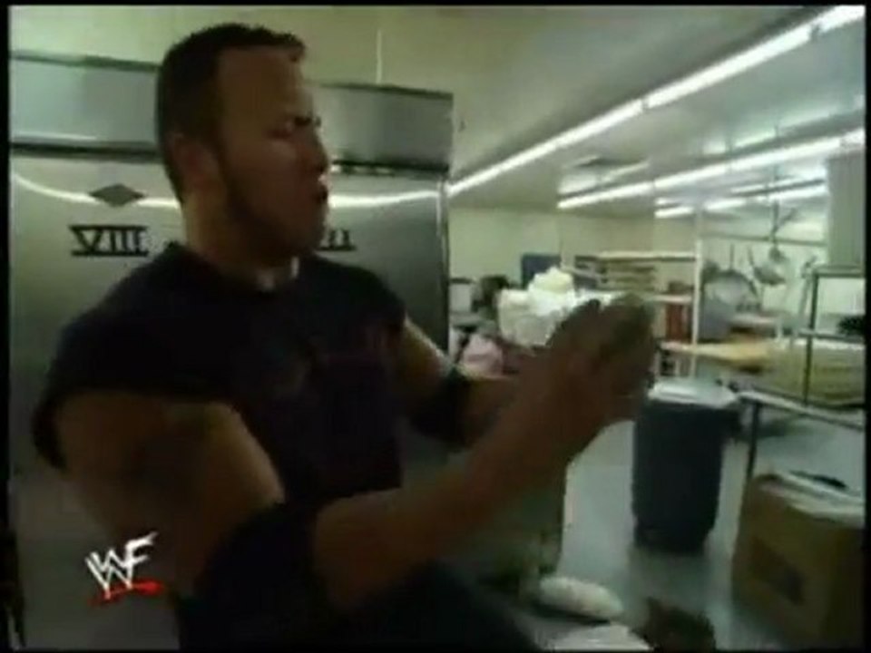 WWE-Universal : The Rock vs. Mankind 31/01/1999 (WWF Championship Match) (Empty Arena Match)