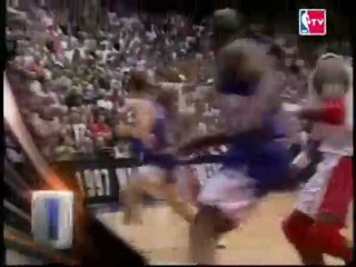 08.John Stockton - 1997 Buzzer beater