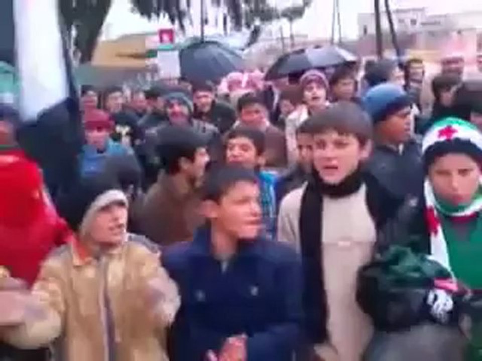 فري برس   ادلب جسرالشغور قرية البشيرية مظاهرة حاشدة تحت الامطارالغزيرة 28 1 2012