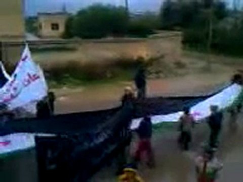 فري برس مظاهرة في بلدة حيط بدرعا 27 1 2012