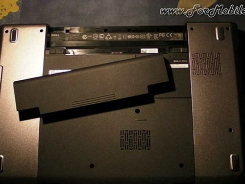Dell Vostro 3555 - Come rimuovere alimentatore e batteria