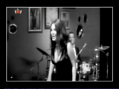 İZEL - Yine Yakmış Yar Mektubun Ucunu [2010]