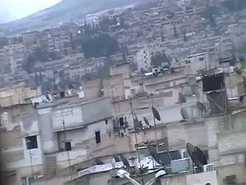 فري برس حماه اصوات القصف العنيف لحي الحميدية من قبل جيش بشار27 1 2012