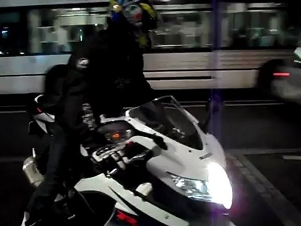 SUZUKI 750 GSXR 2010