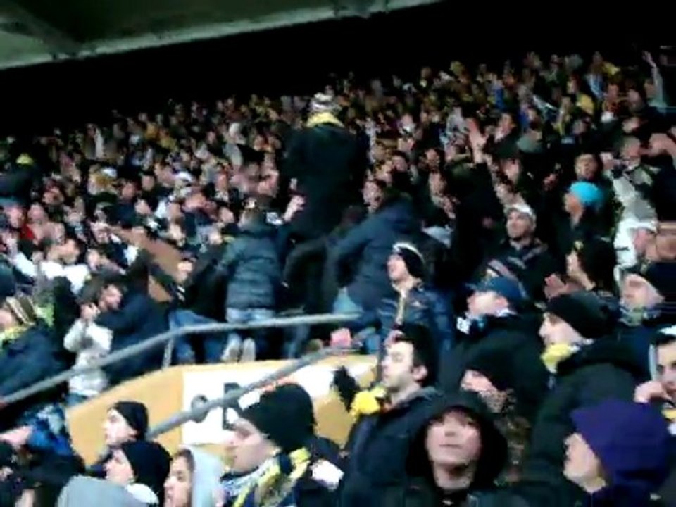 Sonuna kadar biz FENERBAHÇE'liyiz! - 290112
