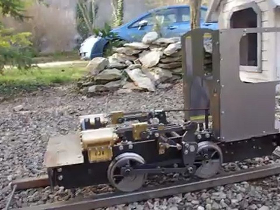 Premier tour de roues châssis Corpet Louvet de Brown 5'