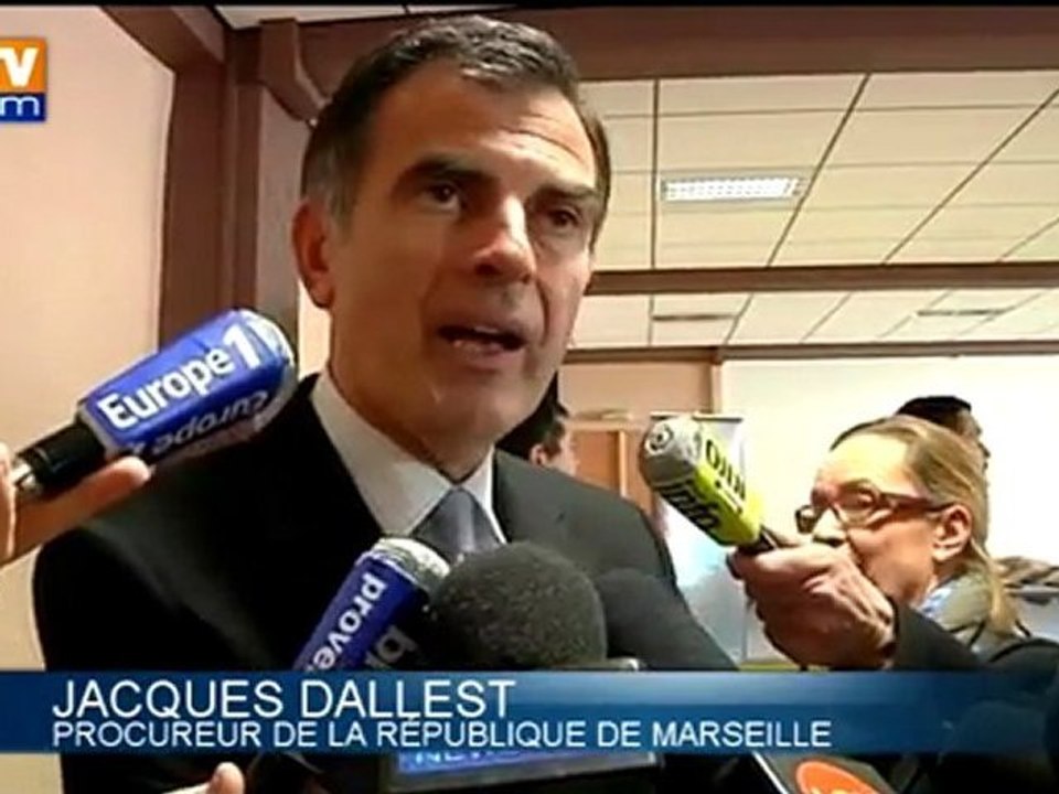 Saisie à Marseille de plus de 10 kalachnikovs