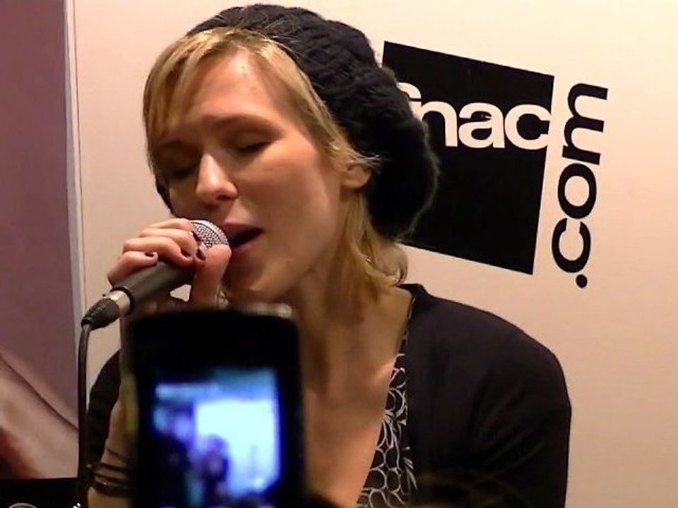 Lorie - Showcase du 28 janv 2012 à la FNAC de Metz - [HD 720p]