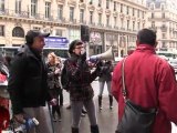 Rassemblement devant l'agence Air France d'Opéra (28.01.2012)