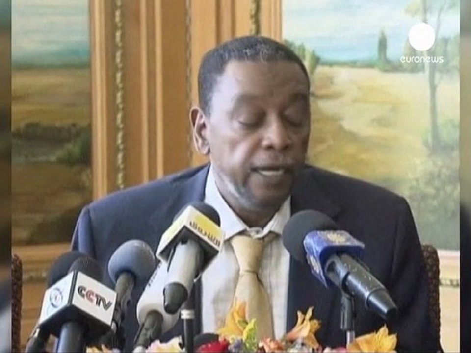 Rebels hold Chinese workers as two Sudans clash over oil