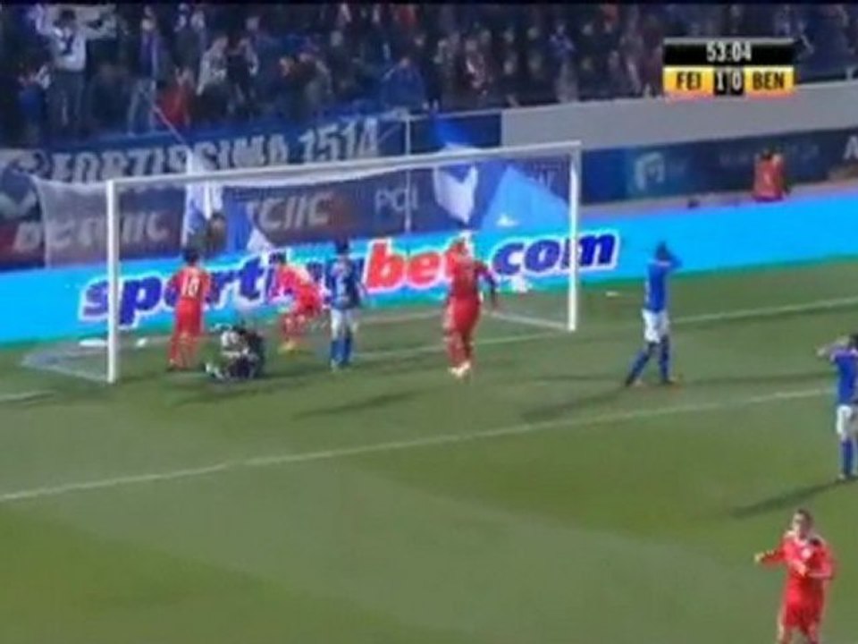 Benfica umacnia się na szczycie Liga Sagres