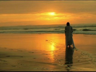 NAISSANCE. Un film de Pierrick Lefevre . Cie CakeAuxFourmis