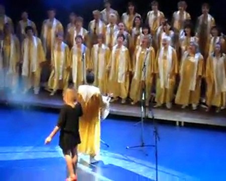 Chimène Badi et la chorale Gospel Variety Show - Je viens du sud
