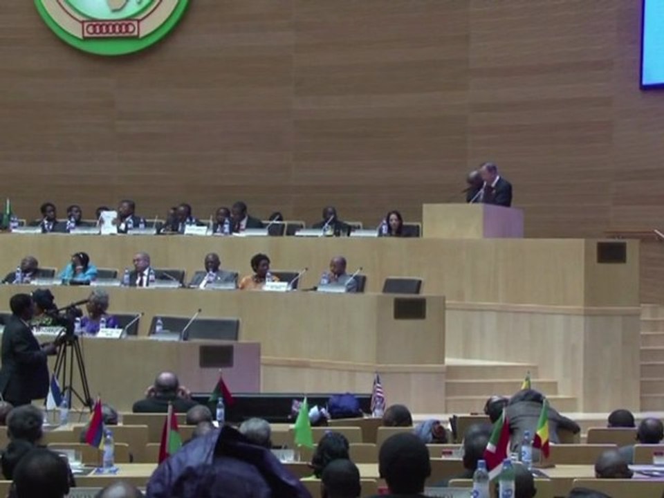 Respect gay rights, UN's Ban tells African leaders