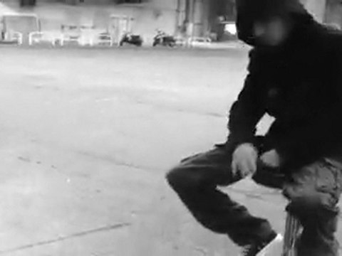 CHIEN2LAKASS CLIP OFFICIEL Une famille ça trahit pas By MikaB & Malekprod -2012 -