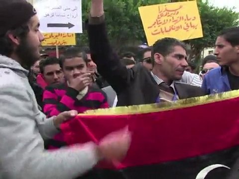 تظاهرة في طرابلس احتجاجا على زيارة وزير الدفاع الليبي لبني وليد