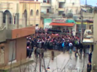 فري برس   حمص بدايات مظاهرة التشييع 27 01 2012