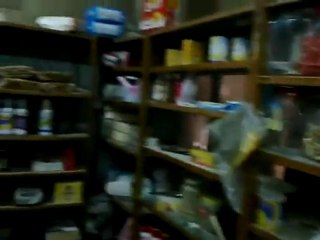 فري برس   حماة احد المحلات المسروقة في الحميدية 29 1 2012