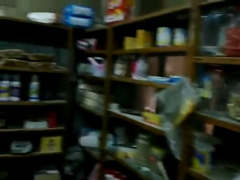 فري برس حماة احد المحلات المسروقة في الحميدية 29 1 2012