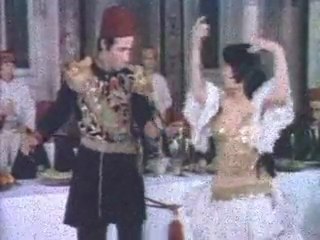 Hamiyet yüceses kadifeden kesesi hazırlayan Serbülent öztürk