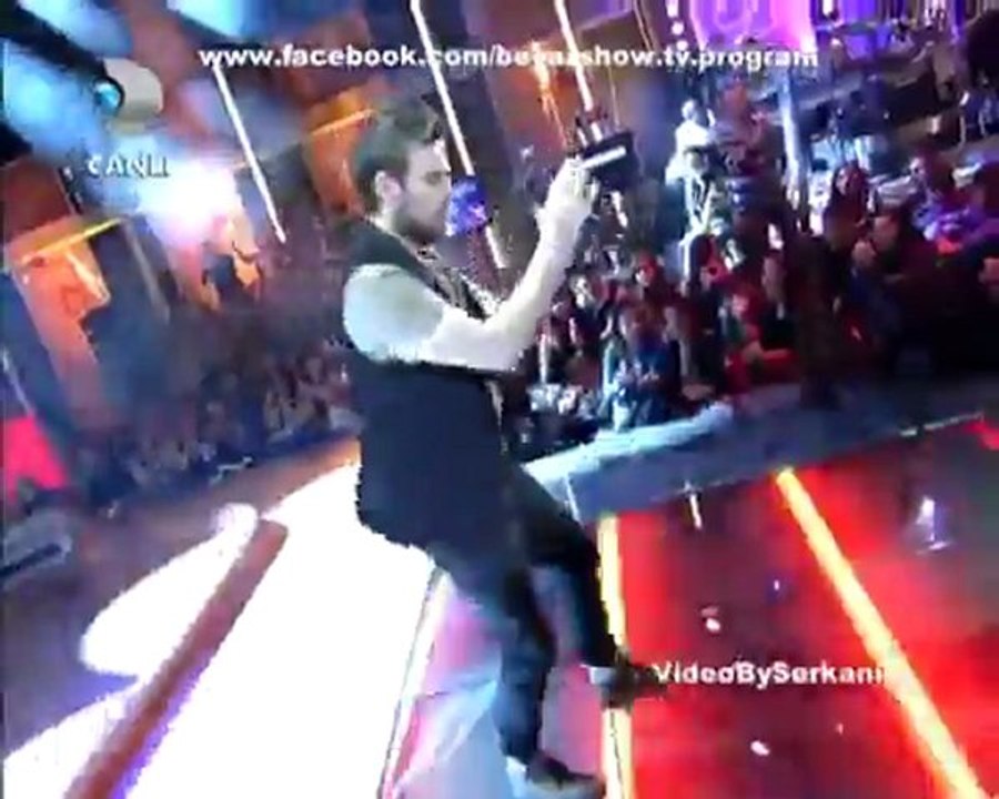 Murat Dalkılıç Haydi Gel İçelim and Ele Güne Karşı Canlı Beyaz Show 27 Ocak 2012